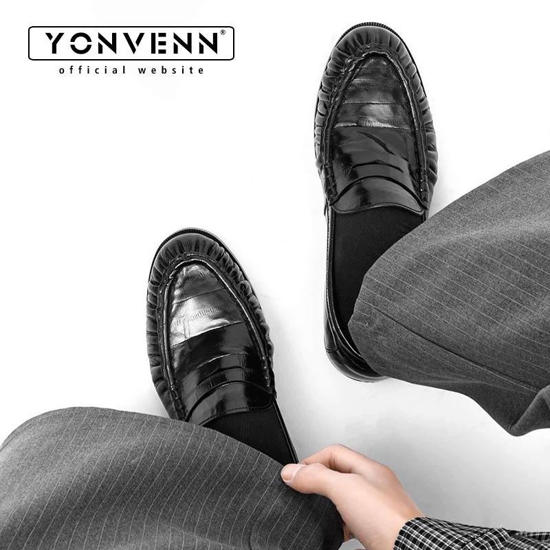 진주빛 가죽 장어껍질 소재의 남성용 주름 플랫 바닥 슬 - Men Shoes Boss 리뷰 및 가격